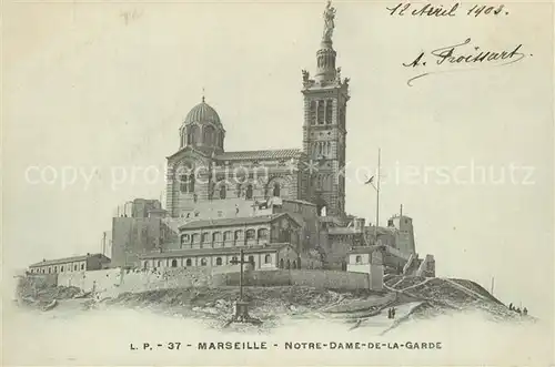 AK / Ansichtskarte Marseille_Bouches du Rhone Basilique Notre Dame de la Garde Marseille