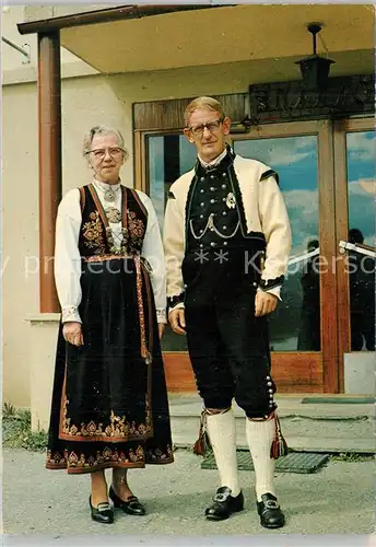 AK / Ansichtskarte Norwegen_Norge Agnes Nielsen Hans Reichelt Trachtenpaar Norwegen Norge