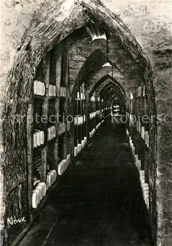 AK / Ansichtskarte Roquefort sur Soulzon Les travees daffinage aerees par les fleurines Roquefort sur Soulzon