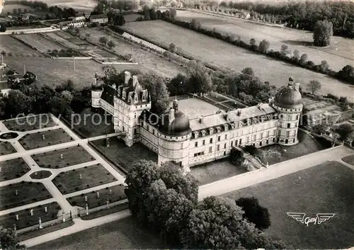 AK / Ansichtskarte Valencay Le Chateau et ses Jardins Vue aerienne Valencay