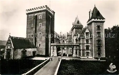 AK / Ansichtskarte Pau Chateau Henri IV et sa Cour d Honneur Pau
