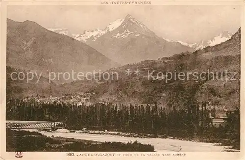 AK / Ansichtskarte Argeles Gazost Panorama et fond de la vallee vers Arrens Hautes Pyrenees Argeles Gazost