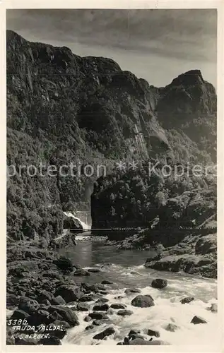 AK / Ansichtskarte Sauda Valldall Landschaftspanorama Partie am Fluss Berge 