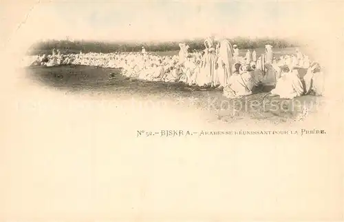 AK / Ansichtskarte Biskra Arabesse Reunssant Pour la Priere Biskra