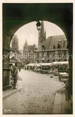 AK / Ansichtskarte Rouen Place Haute Vieille Tour cathedrale market place Rouen