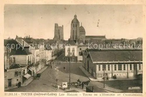 Tours_Indre et Loire Les Halles Tours de l`Horloge et Charlemagne Tours Indre et Loire