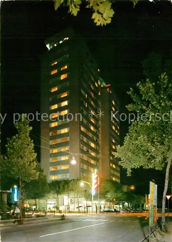 Milano_Marittima Wolkenkratzer bei Nacht Milano_Marittima