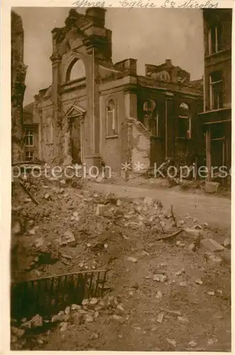 AK / Ansichtskarte Ypres_Ypern_West_Vlaanderen Eglise Saint Nicolas Kriegszerstoerung Ypres_Ypern