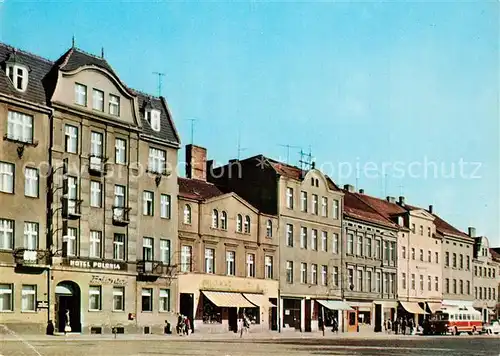AK / Ansichtskarte Ostrow_Wielkopolski Fragment rynku z lewej hotel Polonia 