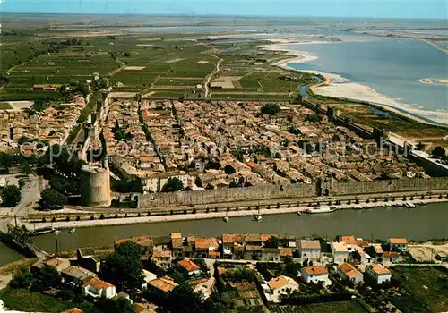 AK / Ansichtskarte Aigues Mortes_Gard Fliegeraufnahme La Cite de Saint Louis Aigues Mortes Gard