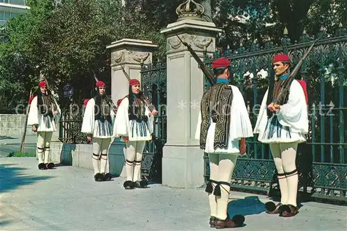 AK / Ansichtskarte Leibgarde_Wache Griechenland Evzonen  