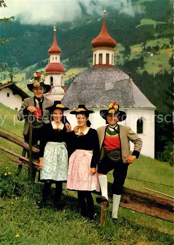 AK / Ansichtskarte Trachten_Tirol Zillertal Zell am Ziller Wallfahrtskirche Maria Rast  