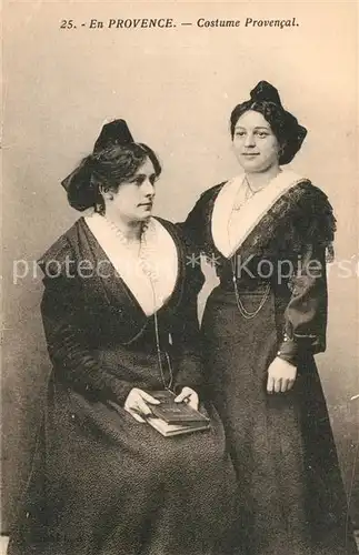 AK / Ansichtskarte Trachten_Frankreich Costume Provencal  