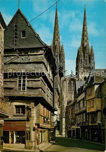 AK / Ansichtskarte Quimper Vieilles Maisons de la Rue Kereon Cathedrale Saint Corentin Quimper