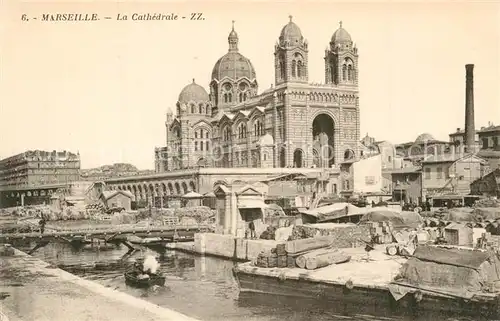 AK / Ansichtskarte Marseille_Bouches du Rhone Cathedrale Marseille