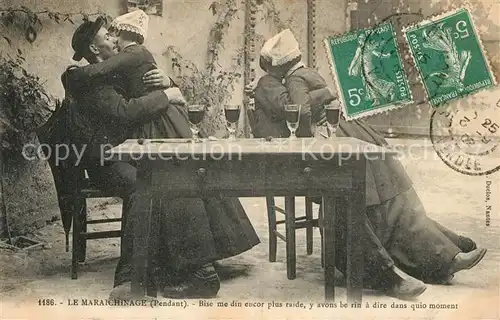 AK / Ansichtskarte Trachten_Frankreich Maraichinage Pendant Wein 