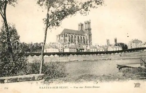 AK / Ansichtskarte Mantes sur Seine Notre Dame Mantes sur Seine