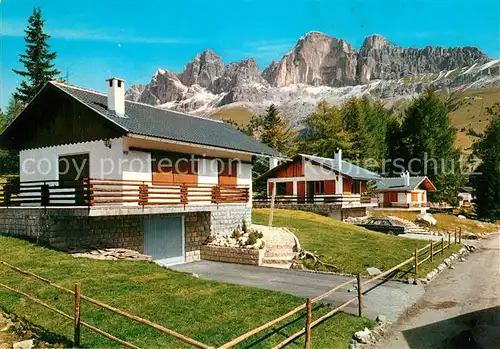 AK / Ansichtskarte Karersee_Suedtirol Ferienhaeuser Rosengartengebiet Dolomiten Karersee Suedtirol