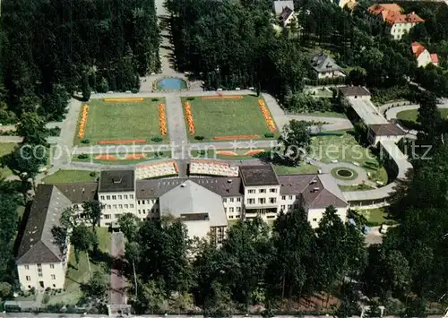 AK / Ansichtskarte Bad_Lippspringe Kaiser Karls Platz mit Kurhaus Fliegeraufnahme Bad_Lippspringe