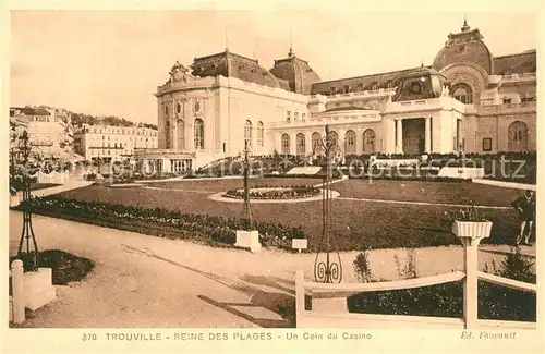 AK / Ansichtskarte Trouville sur Mer Reine des Plages Casino Trouville sur Mer