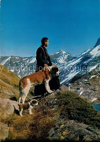 AK / Ansichtskarte Grand_Saint_Bernard Bernardinerhund mit Welpe Moench Grand_Saint_Bernard