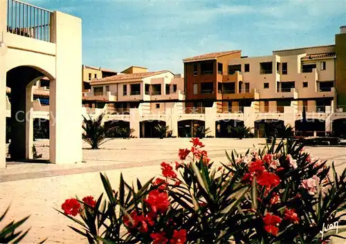 AK / Ansichtskarte Cap d_Agde La Place Richelieu Arcades Marchandes Cap d_Agde