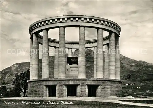 AK / Ansichtskarte Trento Monumento a Ceasre Battisti Trento