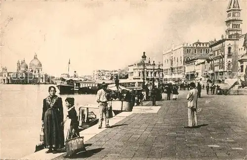 AK / Ansichtskarte Venezia_Venedig Riva degli Schiavoni Venezia Venedig