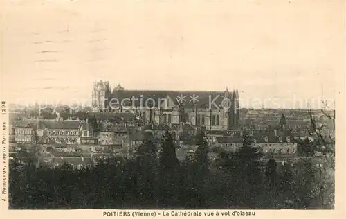 AK / Ansichtskarte Poitiers_Vienne Cathedrale  Poitiers Vienne