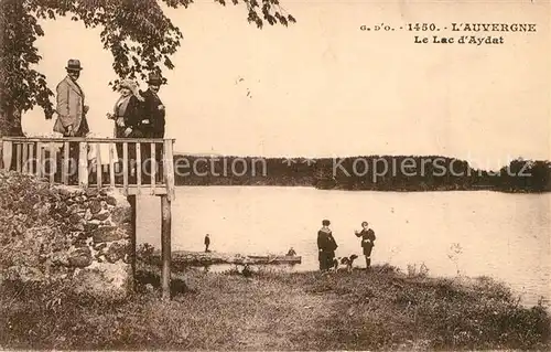 AK / Ansichtskarte Aydat Aux bords du Lac Aydat