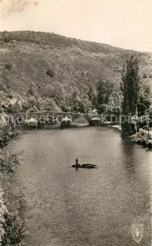 AK / Ansichtskarte Menat Vieux pont Vallee de la Sioule Menat