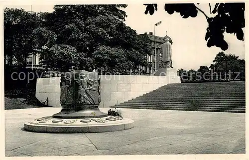 AK / Ansichtskarte Liege_Luettich Monument National a la Resistance Liege Luettich