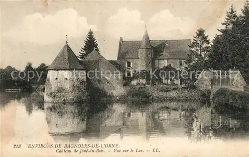 AK / Ansichtskarte Bagnoles de l_Orne Chateau de Joue du Bois vue sur le lac Bagnoles de l_Orne
