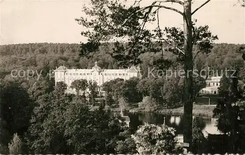 AK / Ansichtskarte Bagnoles de l_Orne Grand Hotel et le Lac vue du Roc au Chien Bagnoles de l_Orne