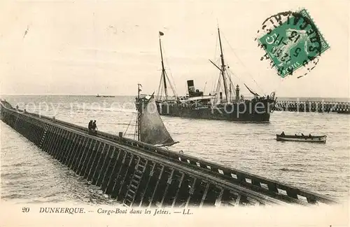 AK / Ansichtskarte Dunkerque Cargo Boat dans les Jetees Dunkerque