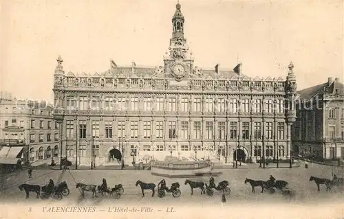 Valenciennes Hotel de Ville Pferdekutschen Valenciennes