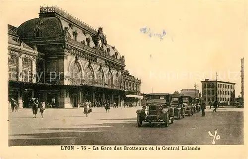 Lyon_France Gare des Brotteaux et le Central Lalande Lyon France