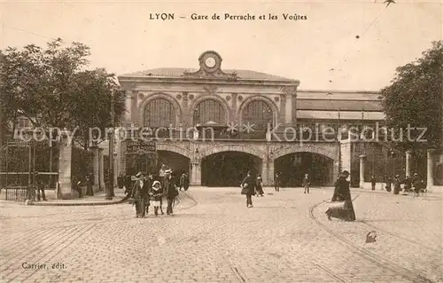 Lyon_France La Gare de Perrache et les Voûtes Bahnhof Lyon France