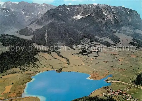 AK / Ansichtskarte Walchsee_Tirol gegen Wilden und Zahmen Kaiser Kaisergebirge Fliegeraufnahme Walchsee Tirol