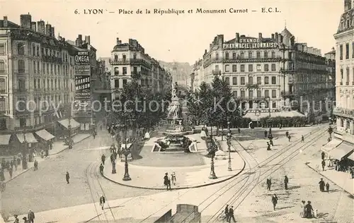 Lyon_France Place de la Republique et Monument Carnot Lyon France