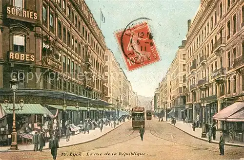 Lyon_France La ru de la Republique Lyon France