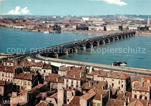 Bordeaux Vue generale Pont sur la Garonne Bordeaux