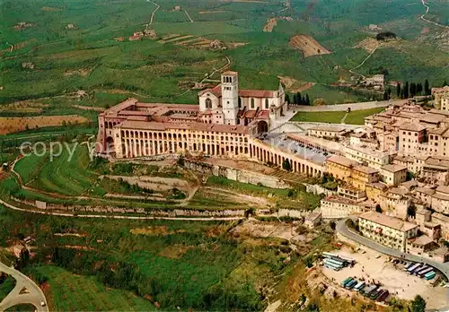 Assisi_Umbria Basilica di San Francesco vista dall aereo Assisi Umbria