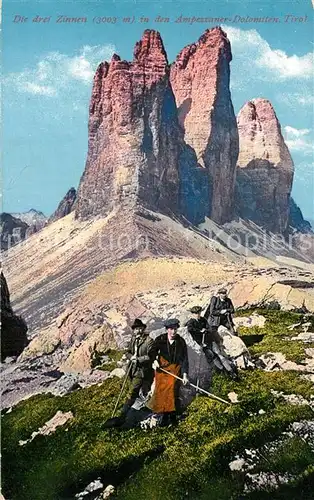 Dreizinnen Ampezzaner Dolomiten Wanderer  Dreizinnen