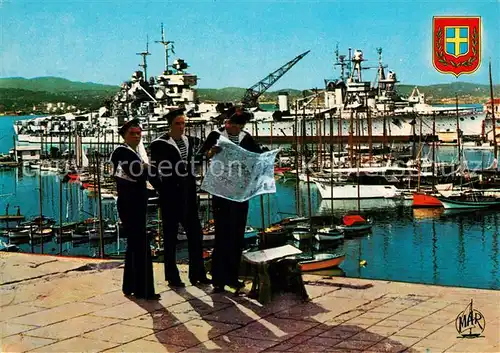 Toulon_Var Sur le Carre du Port Bateaux Navire Toulon_Var