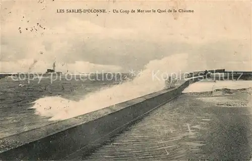 Les_Sables d_Olonne Coup de Mer sur le Quai de la Chaume Les_Sables d_Olonne