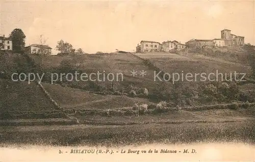 Biriatou Le Bourg vu de la Bidassoa Biriatou