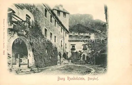 Renon_Ritten Burg Runkelstein Burghof  Renon Ritten