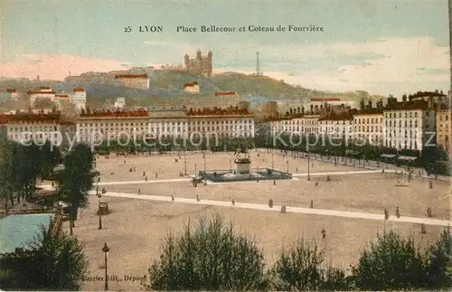 Lyon_France Place Bellecour Monument et Coteau de Fourviere Lyon France