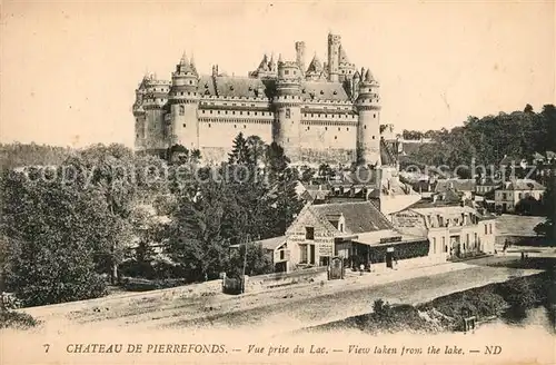 Pierrefonds_Oise Chateau vue prise du Lac Pierrefonds Oise